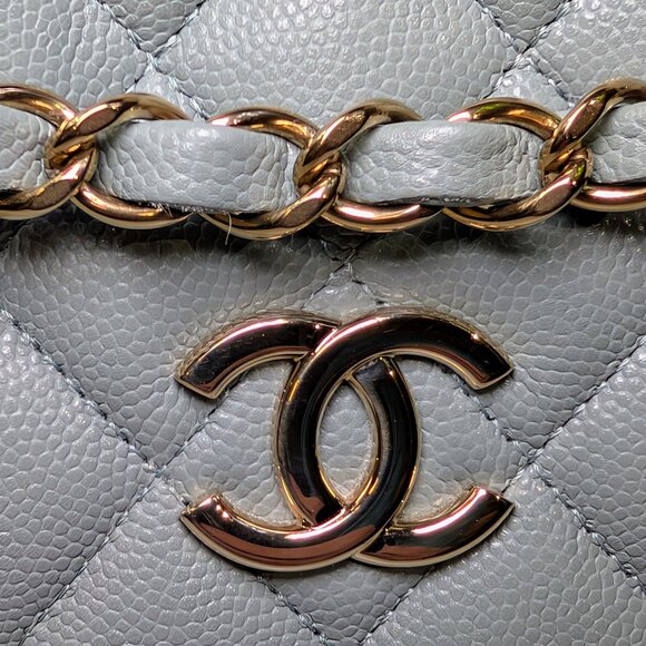 Chanel Rare Light Grey Quilted Caviar Leather Small Bucket Drawstring Bag - Picture 10 of 16